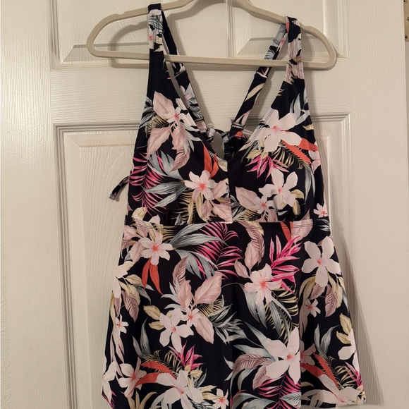 Kona Sol | Tropical Floral Bandeau Tankini Swim Top - Size 2X - Picture 1 of 5